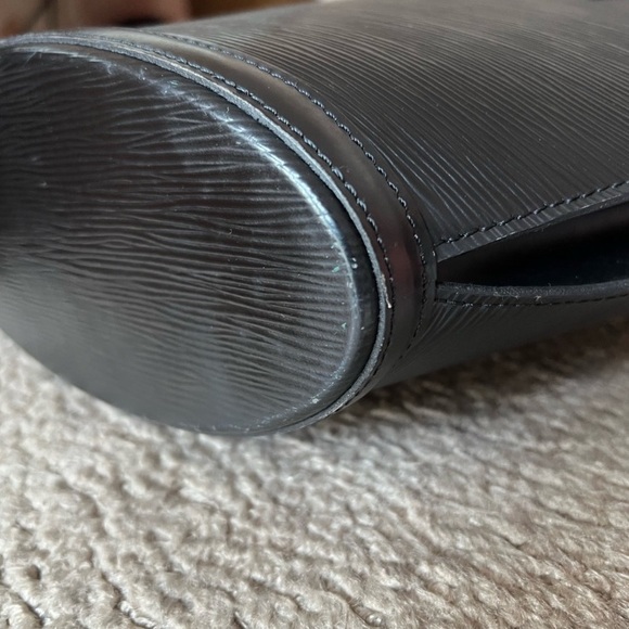 LOUIS VUITTON St. Jacques Epi Large Black Leather Tote Bag EUC - Picture 9 of 15